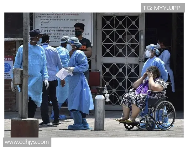 东方日报即时新闻：最新疫情防控措施公布 专家建议加强疫苗接种与公众防护意识